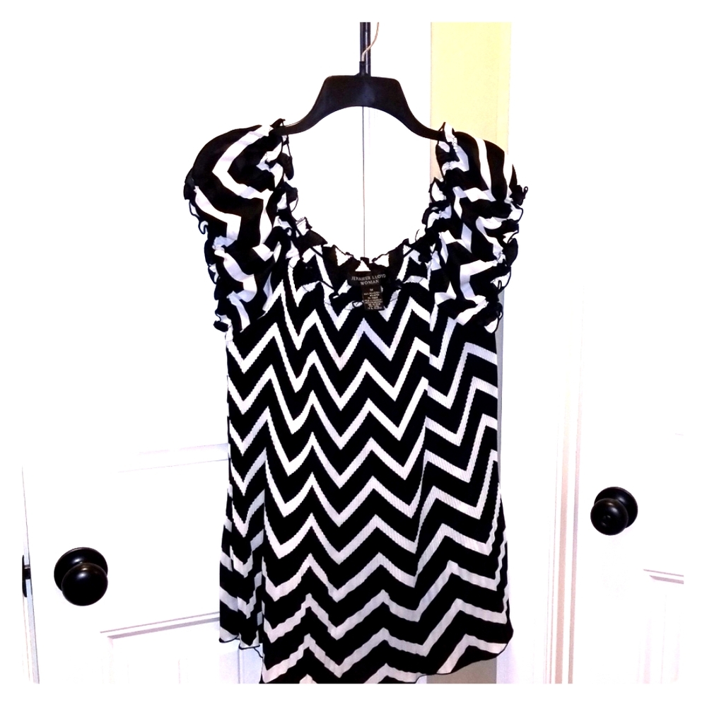 Jennifer Lloyd Chevron Top
